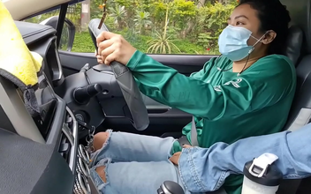 JAV Beauty Offers a Tip for Fucking ~ Hot Asian Grab Driver Girl Needs Your Money!